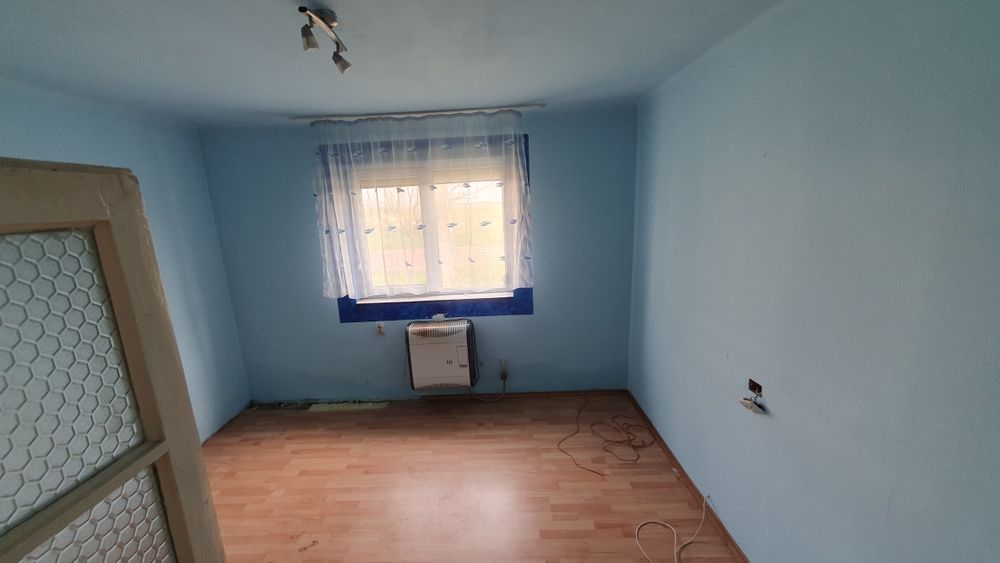 Casa P+M ,teren 2023mp Str Constitutiei  190,langa A1