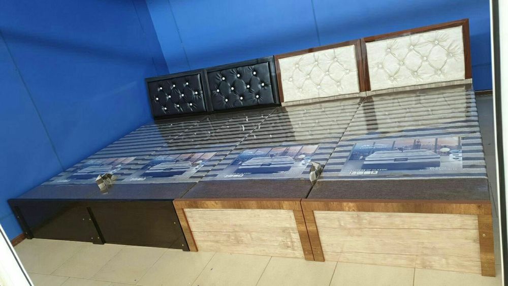 Yakkalik va juft bo'luvchi spalniy mebel