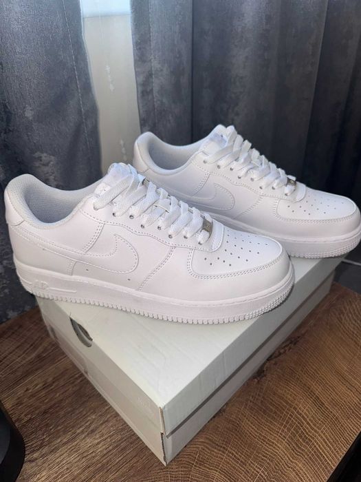 NIKE обувки Air Force 1 '07 White