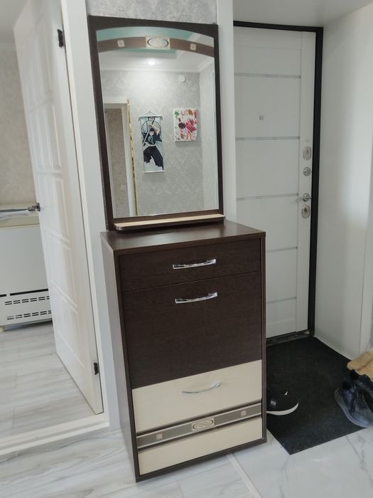 Продам прихожую 25000 тенге