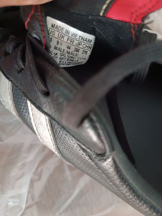 Ghete fotbal adidas 44