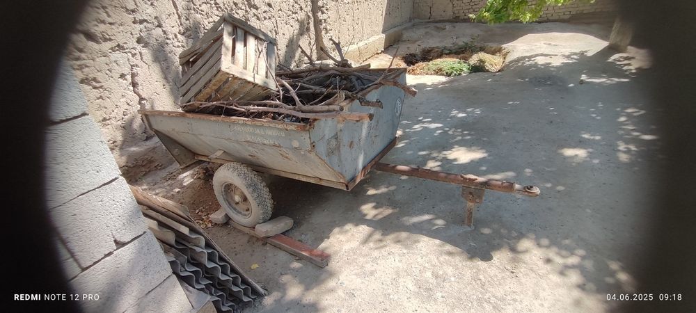 Авто прицеп сотилади