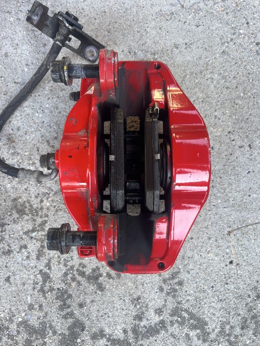 Комплект спирачни апарати за Киа Стингър, предни 4, задни 2 бутални.