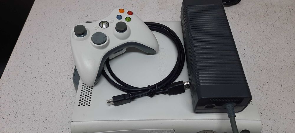 vand xbox 360 cu o maneta