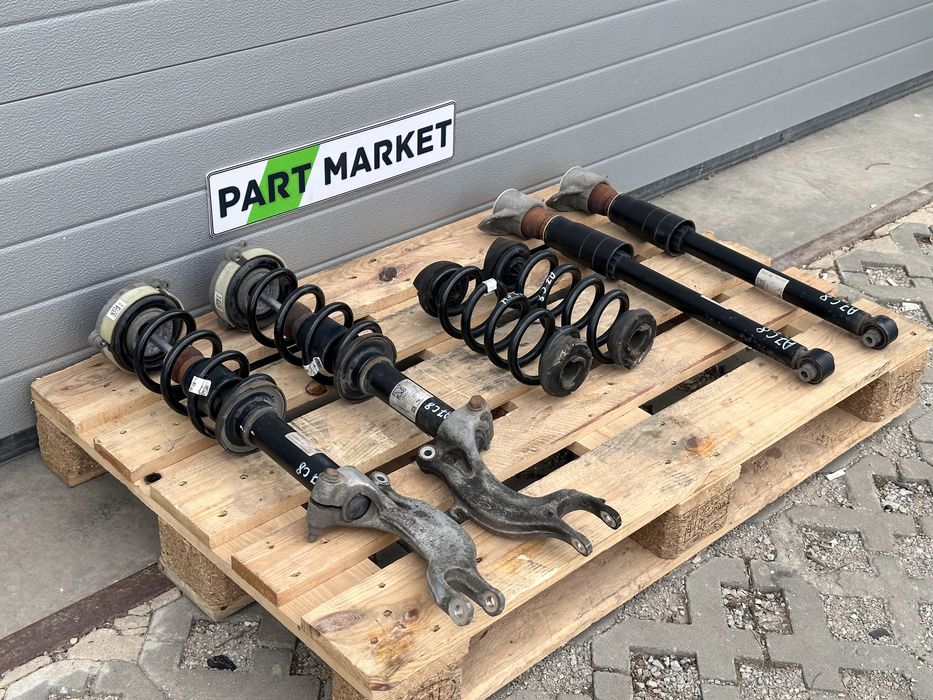 Амортисьори с пружини AUDI A7 C8 комплект 4K0413031AG 4K0513035AD