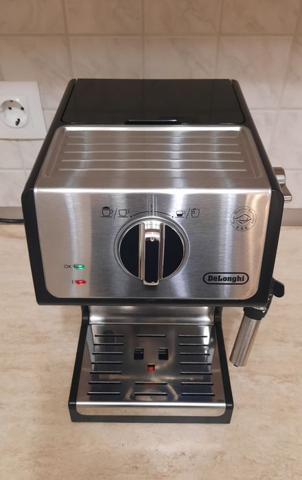Еспресо кафемашина DELONGHI ECP 35.31-за ремонт или за части