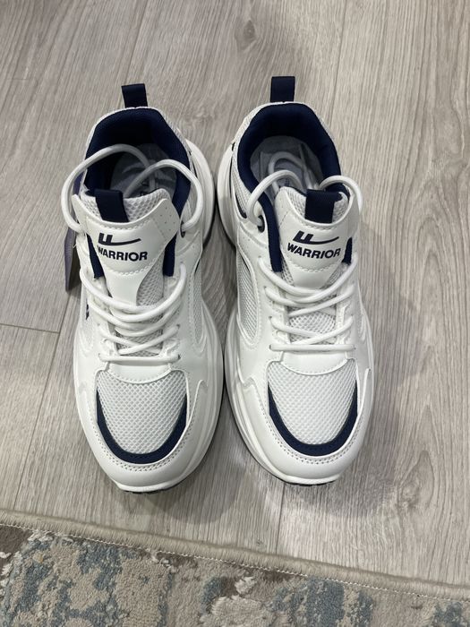 Продам кросовки.