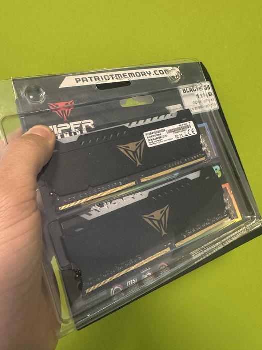 Memorie ram pc calculator Viper 16Gb Ddr4 2x8gb 3600mhz RGB Gaming