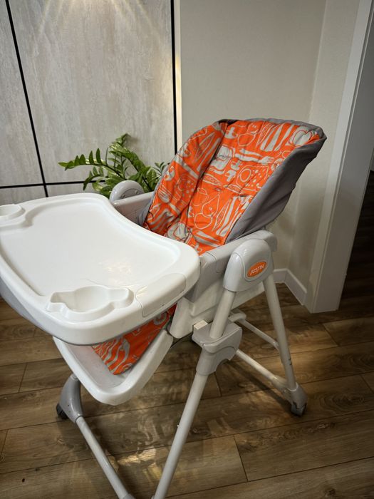 Продам стул для кормлений от 3 мес