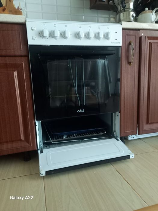 Продам электроплиту