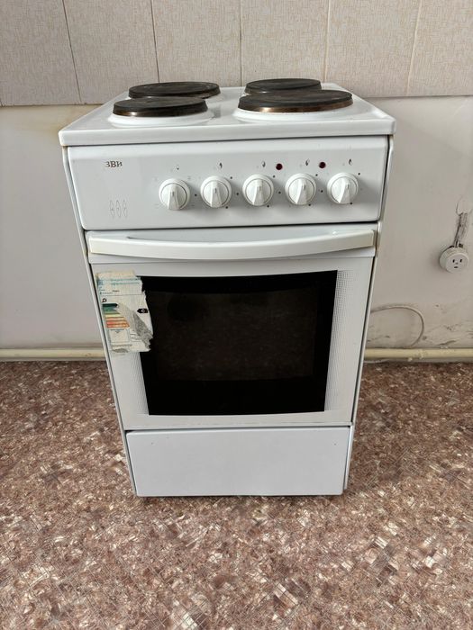 Продам электрическую плиту