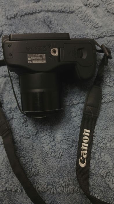 В продаже CANON SX60HS