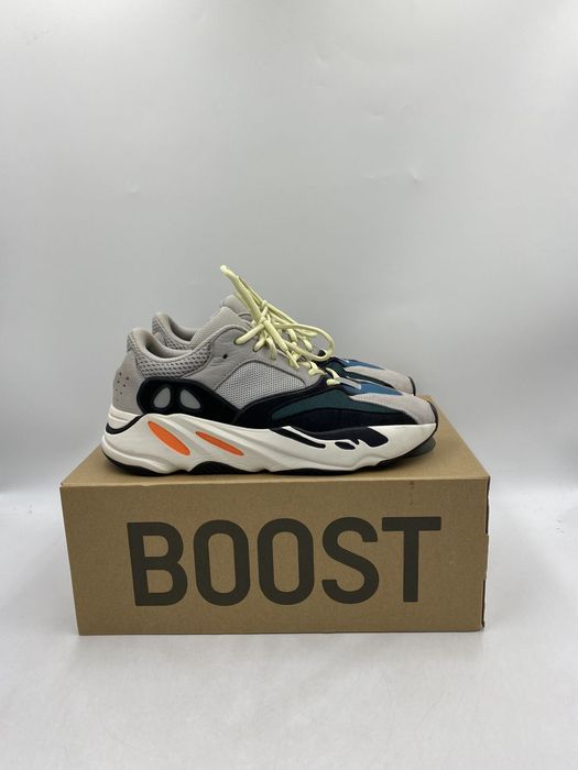 Adidas Yeezy Boost 700 обувки/маратонки