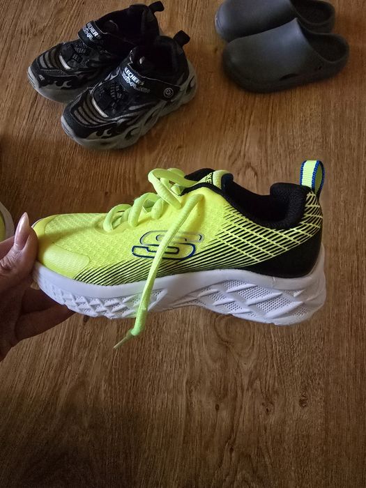 Lot Skechers/ dechatlon/ Zara