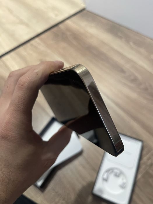 Продам Iphone 13 pro max 512г