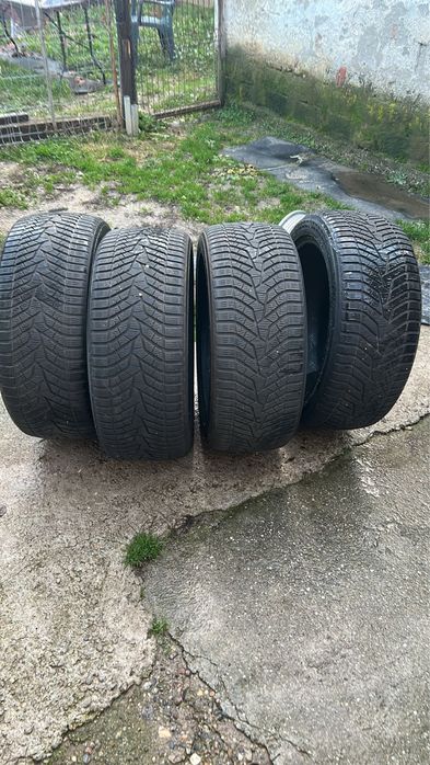 Cauciuri de Iarna Yokohama