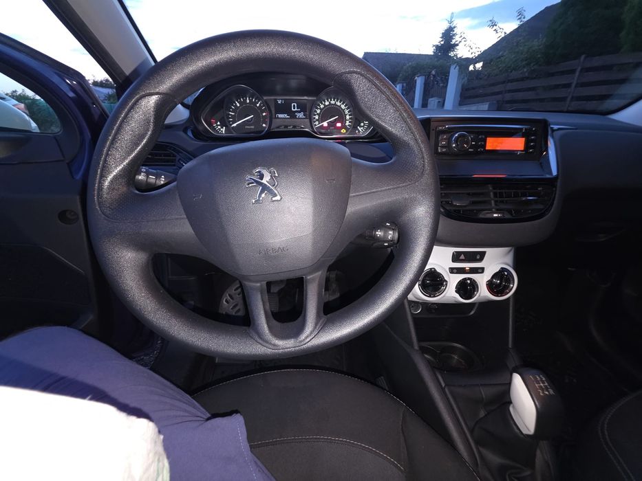 Peugeot 208 de vânzare !