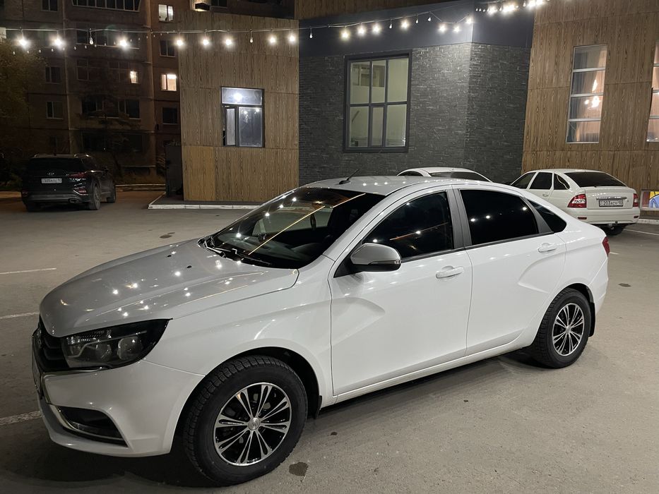 Продам Ладу Весту 2018 года