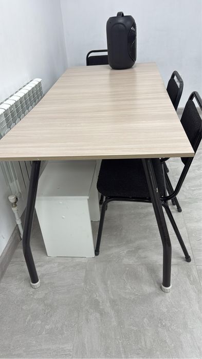 Парта, стулья, шкаф, стол