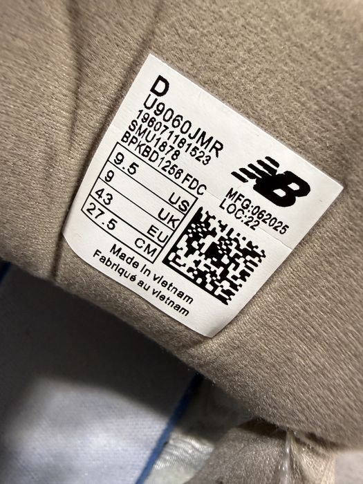 New Balance 9060 42 / 43 / 44 new noi