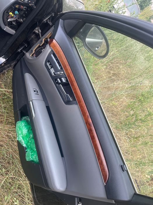 Pese auto Mercedes