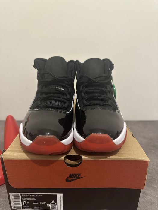 Jordan 11 Retro Black White Red - Size - 40