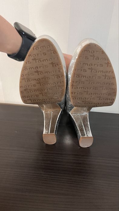 Парти обувки на ток Tamaris сребърни/37