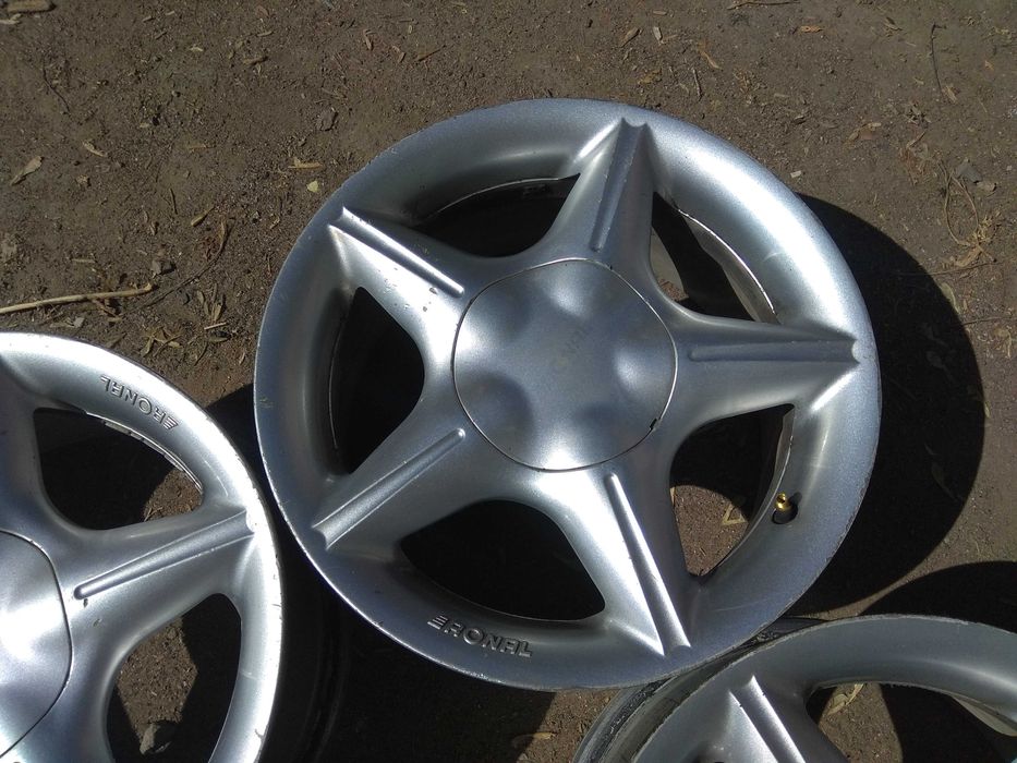 Продам оригинальные легкосплавные диски "Ronal" на BMW