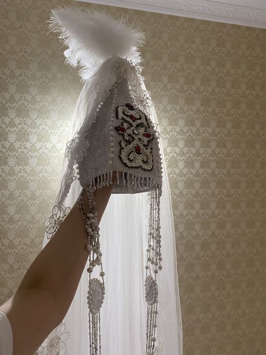 Платье на узату