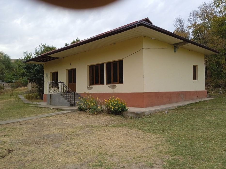 Дача зоминда сотилади