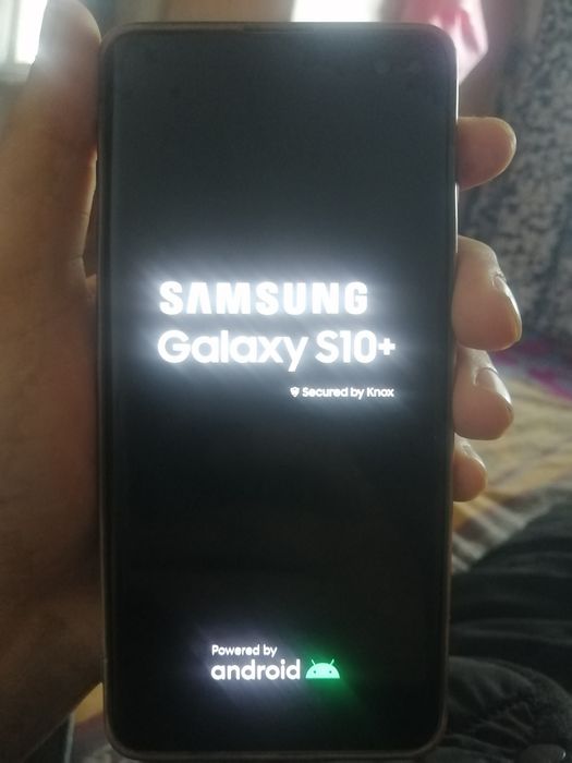 Samsung s10+ продам