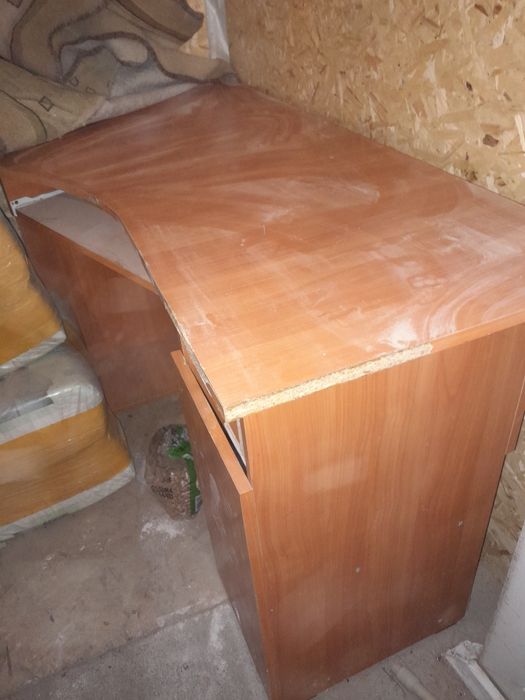 Продам Компьютерный стол