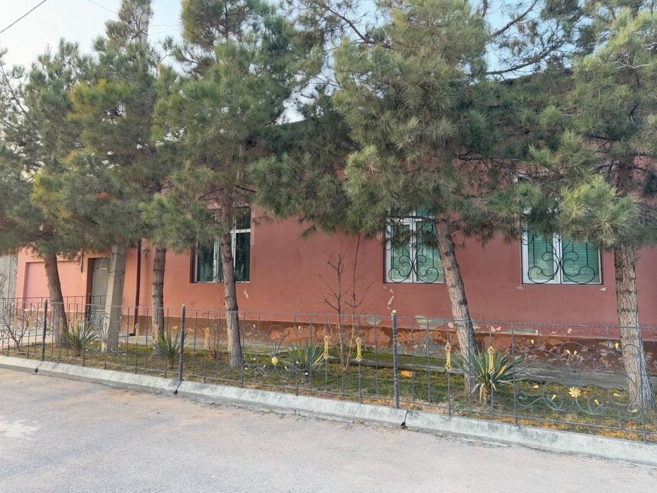 Участка ховли сотилади