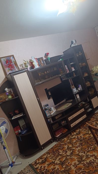 Продам стенку в зал