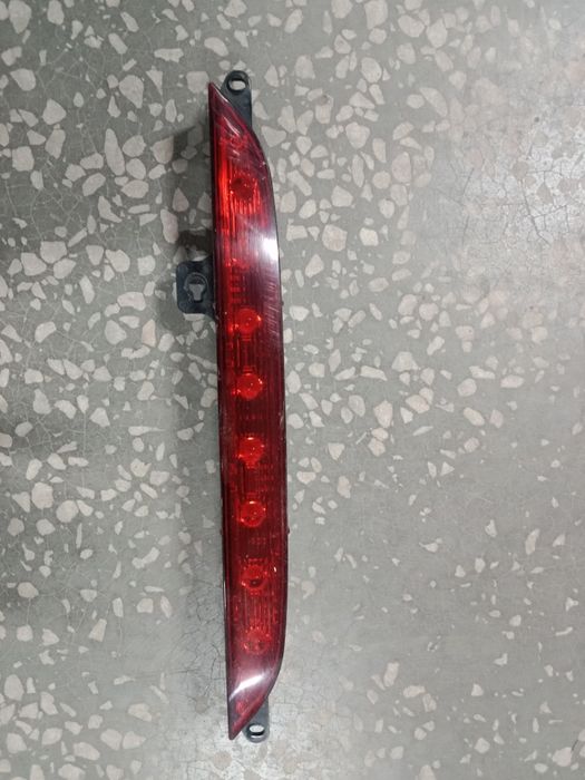 Продам пружины  задние. И задний противотуманку