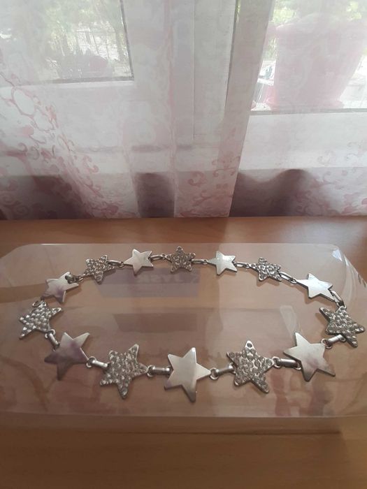 Бижута - Гривни, Обици, Гердани, Чокери, Диадема, Игли за коса