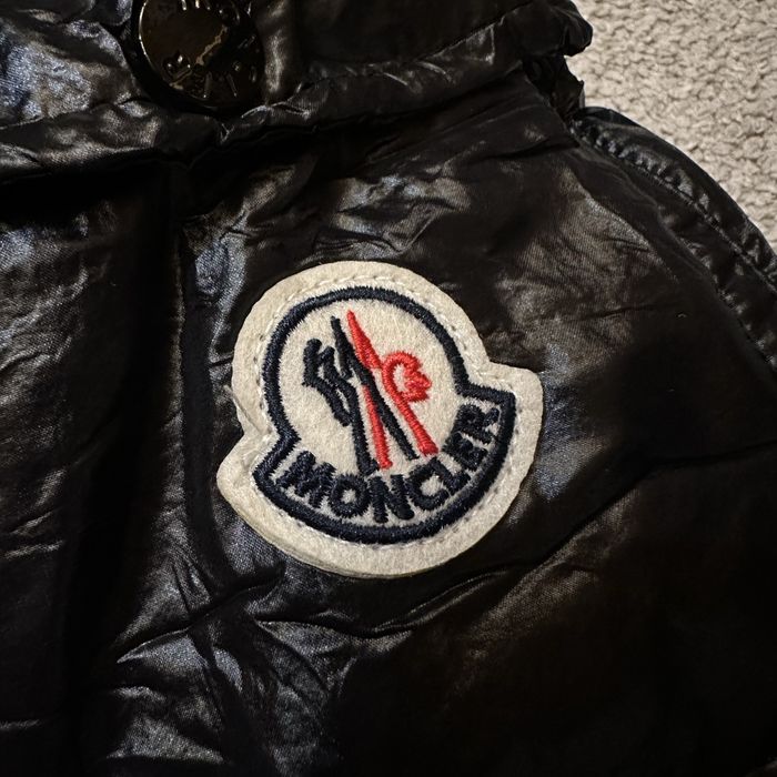 Moncler size M зимно яке мъжко