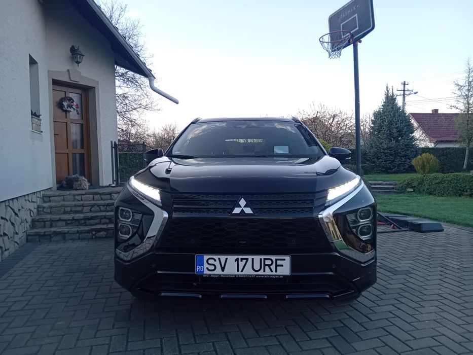 Mitsubishi Eclipse Cross PHEV Instyle Plug-in echipare de TOP