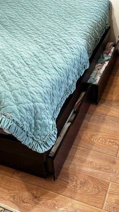 Продаю 2-х местную кровать