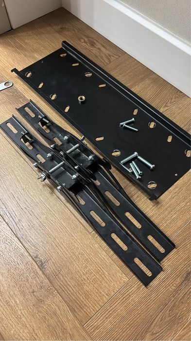 Продам кранштейн для телевизора