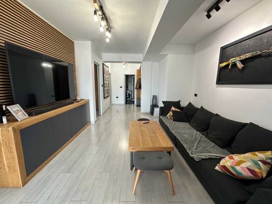PENTHOUSE 3 camere - Jacuzii, 2 locuri de parcare, mobilat si utilat - 165 mp
