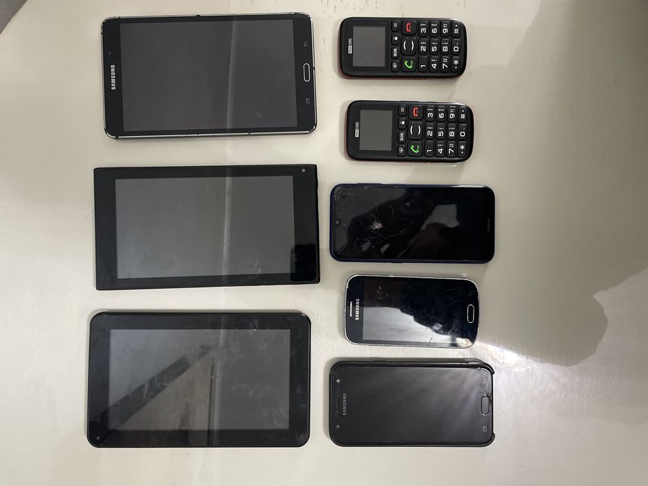 Lot Telefoane si Tablete ( Defecte)