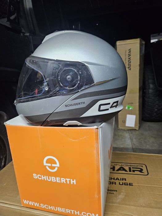 Casca schuberth c4