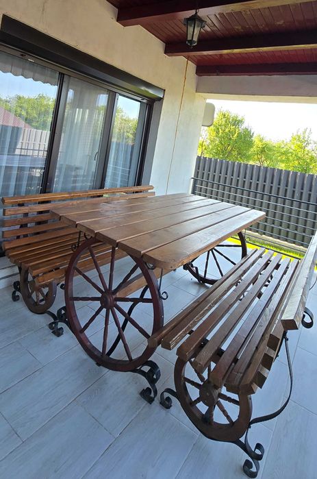 Masă mare de grădină din lemn masiv