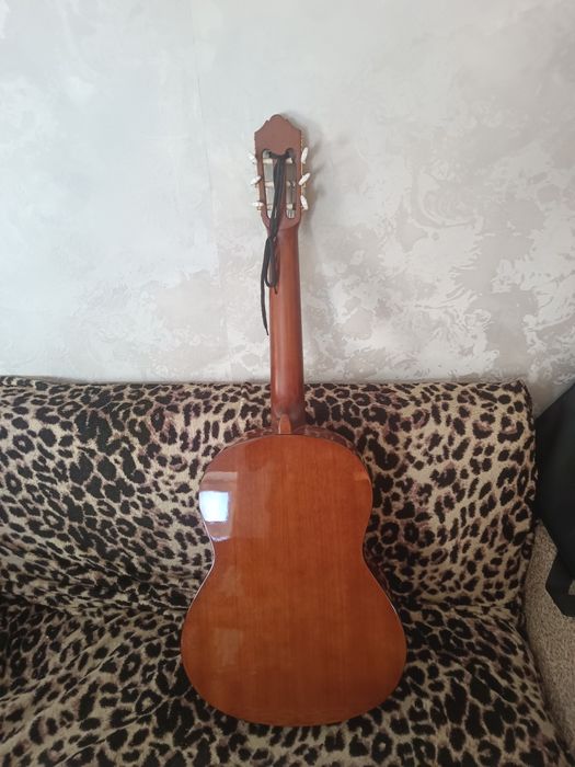 продам гитару ямаха