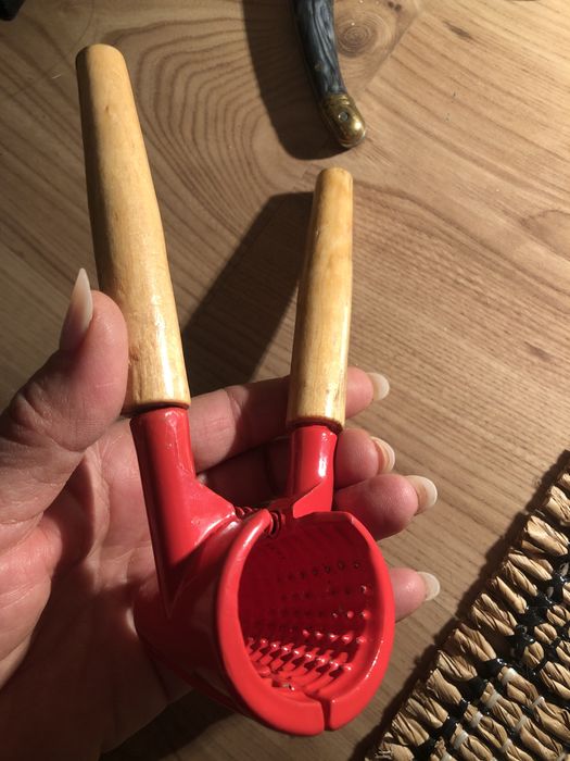 Tirbuson deschizator bere, spargator nuci