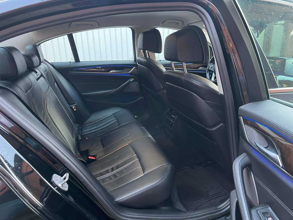 BMW Seria 5 G30 540i xDrive 340 CP unic proprietar