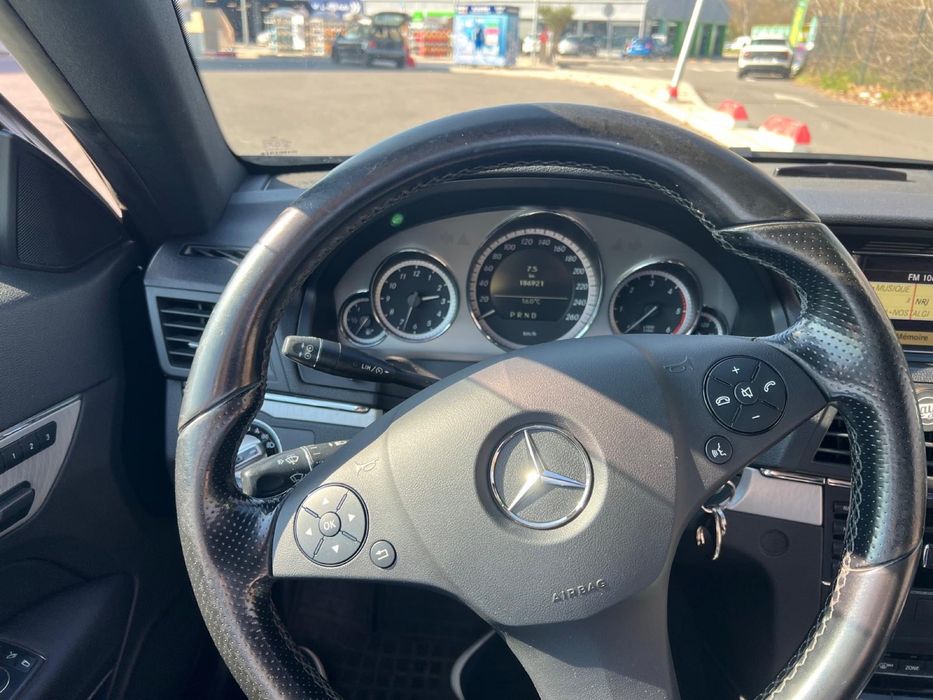 Mercedes Clasa E200 Coupe