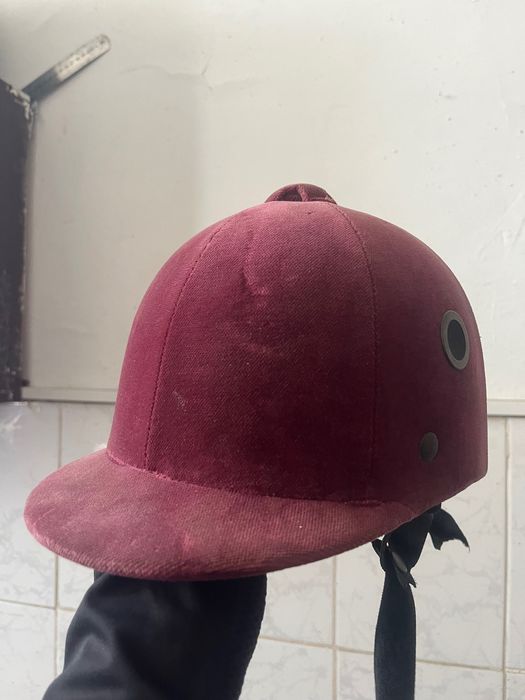 Продам каску для верховой езды