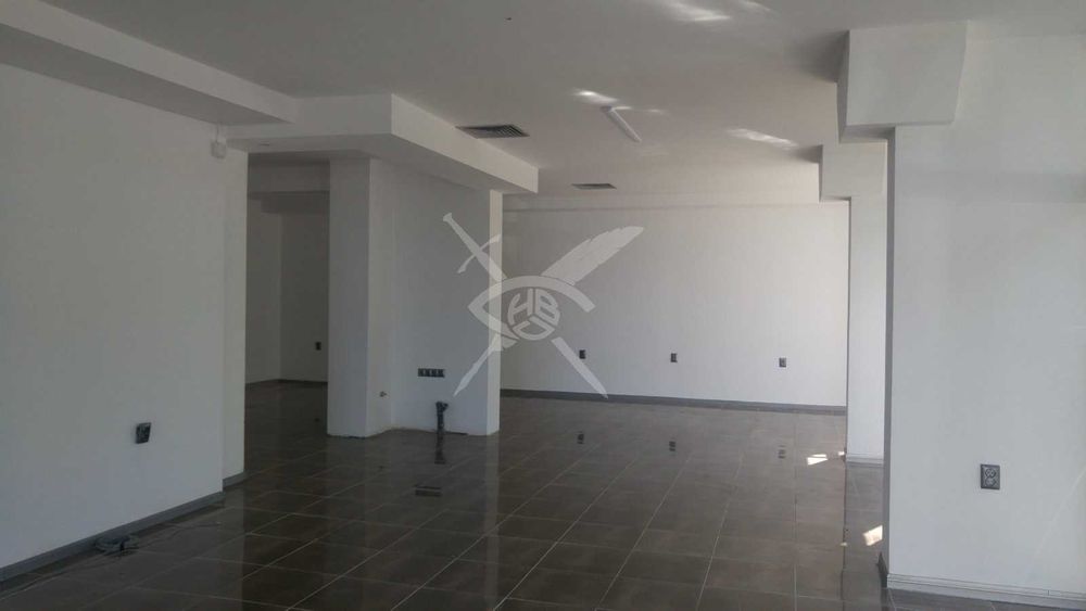 Продава се Офис в Бургас, Славейков - 122 кв.м за 1558 €/кв.м - Снимка #4